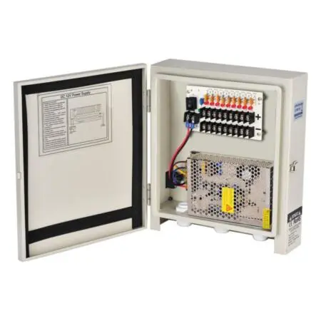 Boite d'alimentation AirSpace, IP66 de 9 sorties 12V /10A totales 